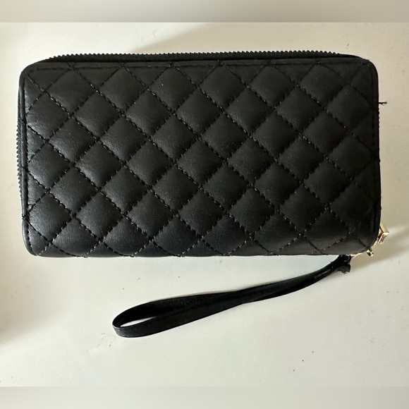 🌺XOXO Wallet🌺 - Picture 2 of 5